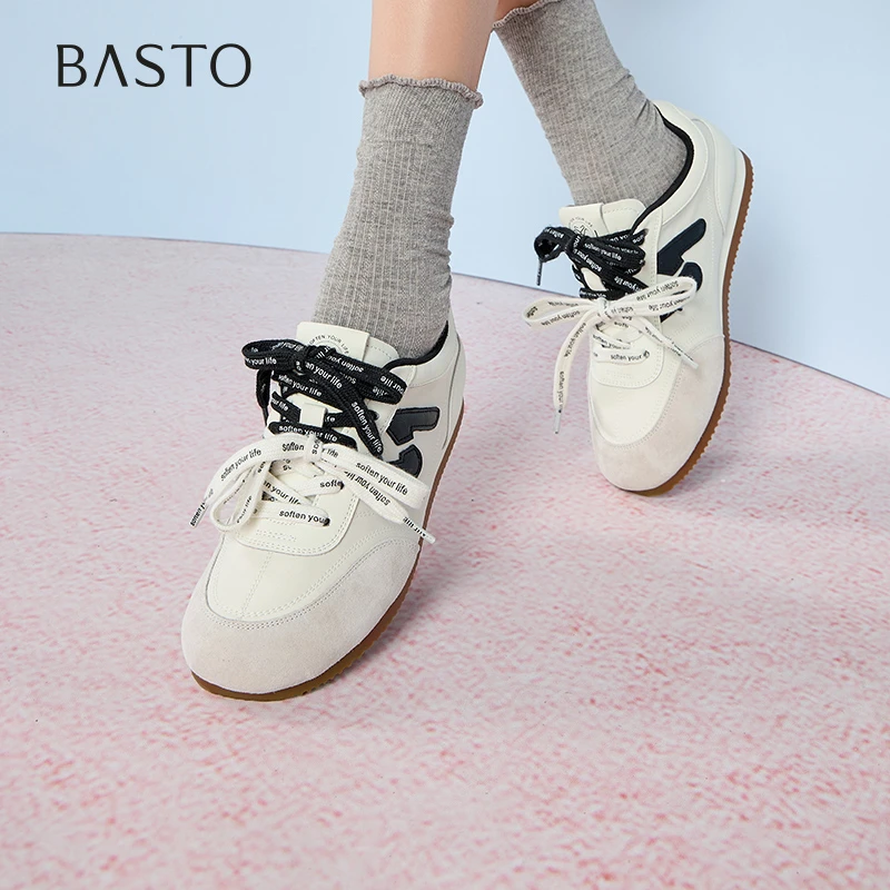 百思图2025春季新款简约户外街头运动德训鞋平跟女休闲鞋B1078AM5