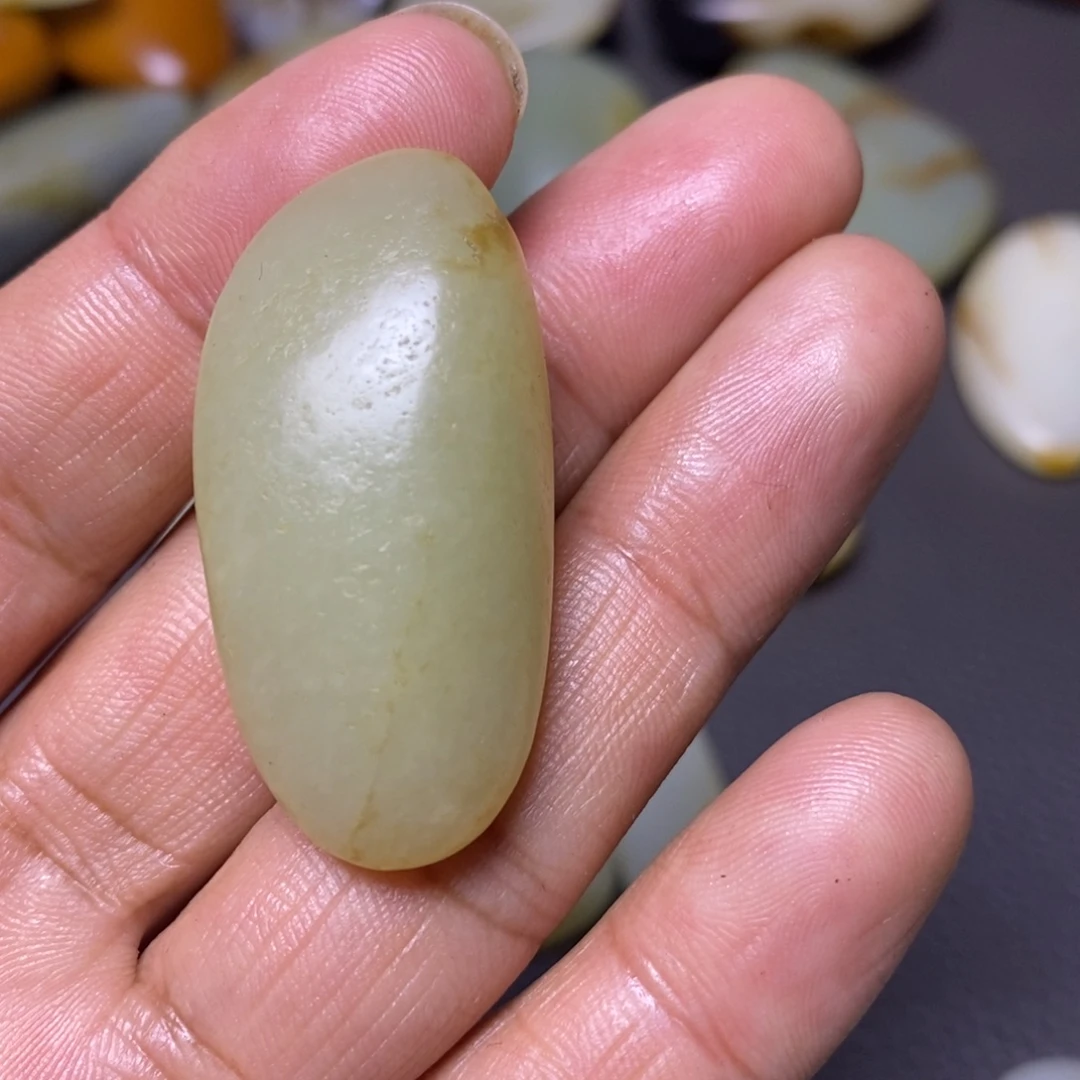 和田玉（糖玉）未镶嵌挂件