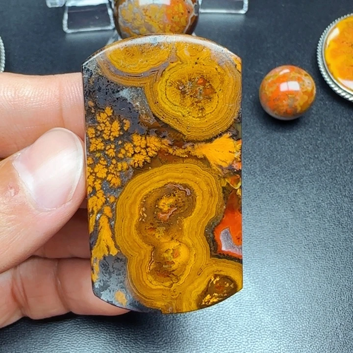 玛瑙/玉髓热门红未镶嵌云*