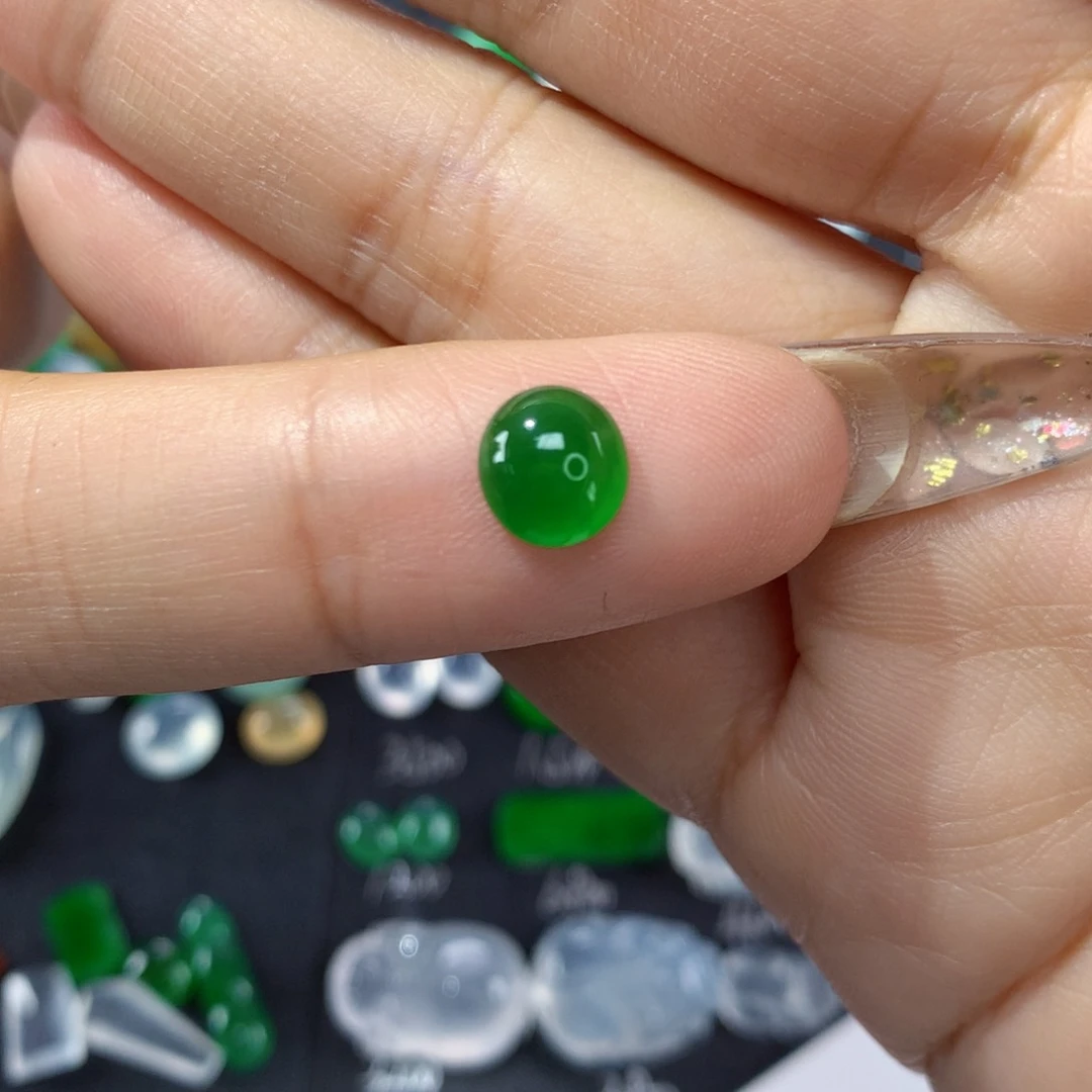 翡翠颈饰未镶嵌纯天然翡翠A货