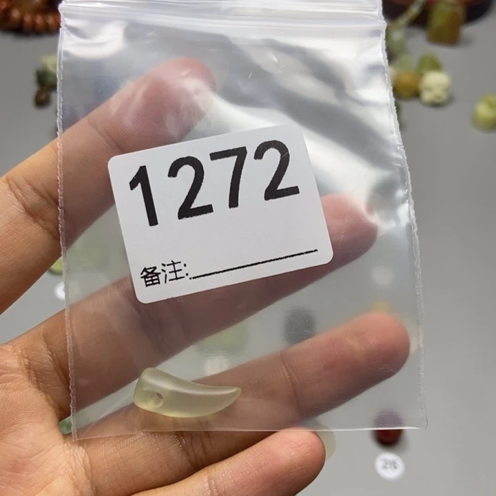 年***️蛇纹石玉未镶嵌颈饰