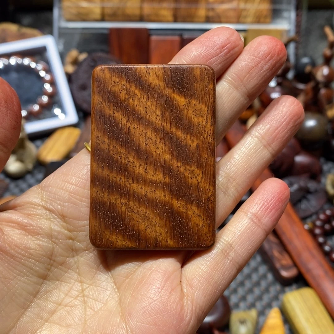 大果紫檀（缅甸花梨）朗*