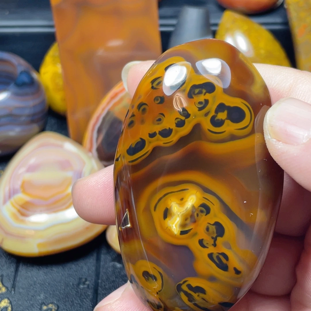 啊***对玛瑙/玉髓未镶嵌颈饰