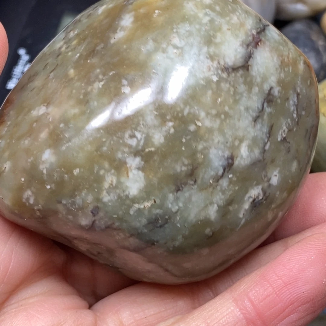 和田玉挂件足铂镶嵌