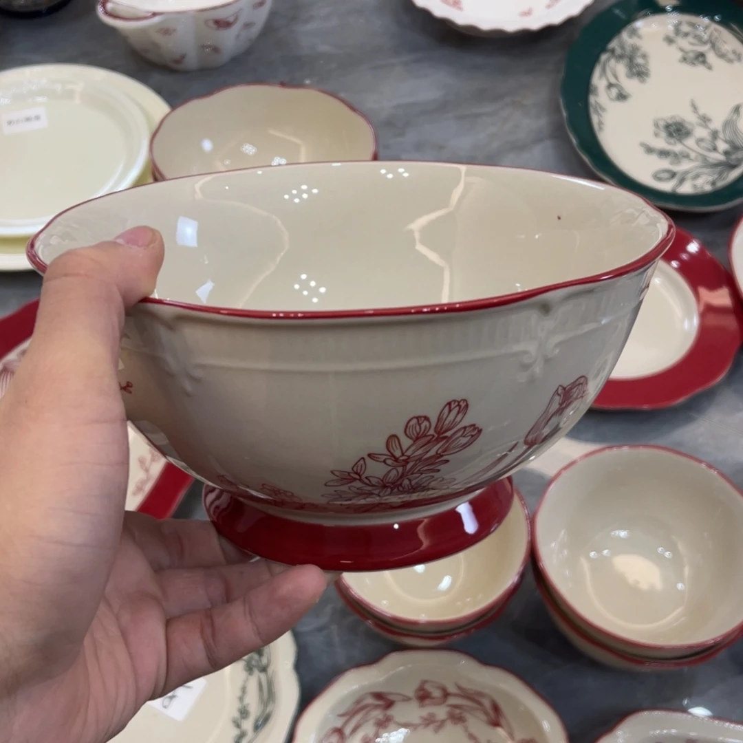 陶瓷微瑕餐具介意勿拍，满18飞！
