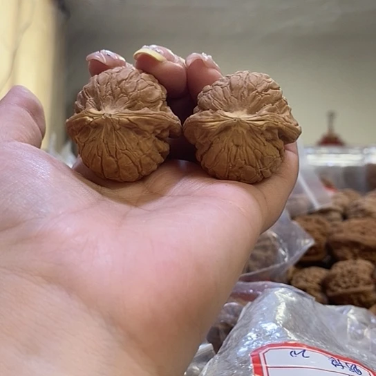 文玩核桃吊坠37甲骨文有黄