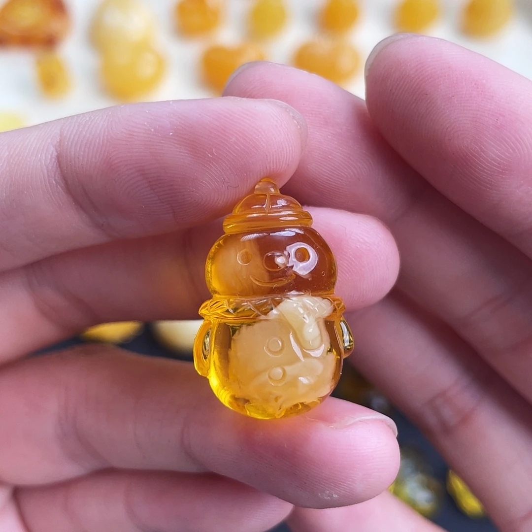 琥珀未镶嵌珠宝奇石