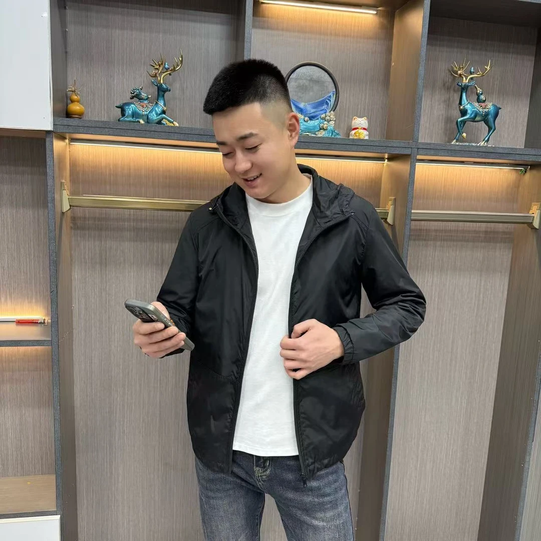 高品质修身连帽外套纯色静版拉链上衣（4039）