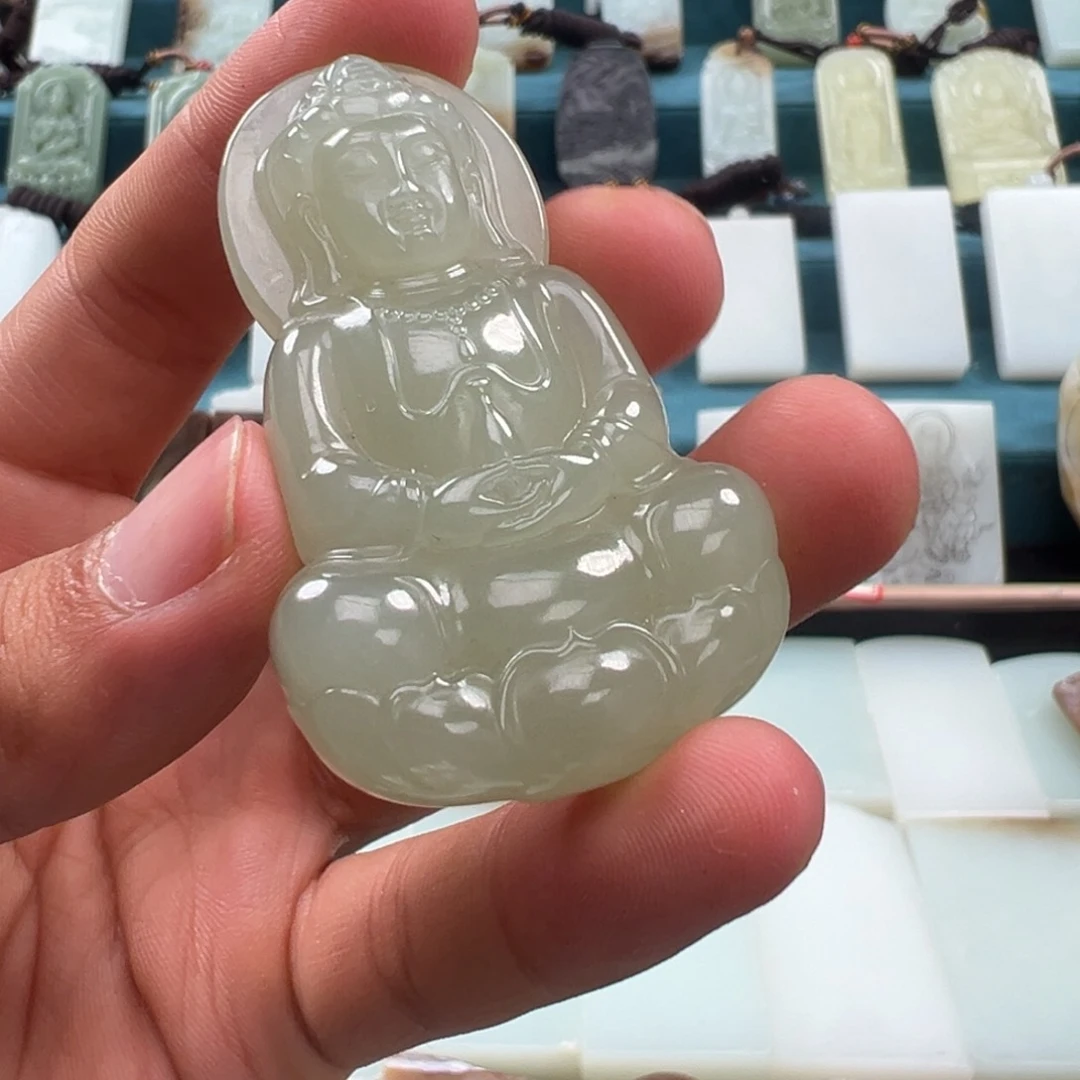 和田玉未镶嵌颈饰