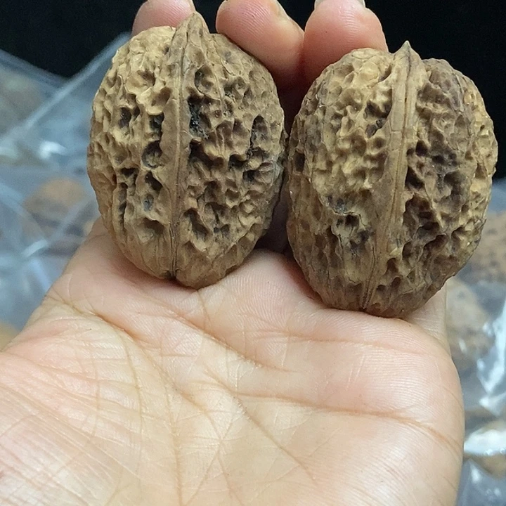 把件文玩核桃云南铁核桃基地46