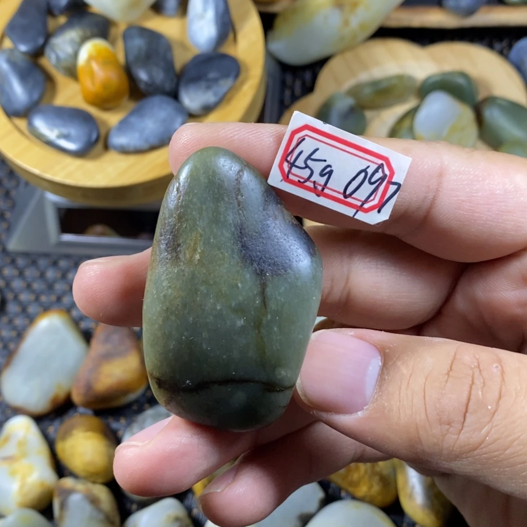 和田玉（糖玉）未镶嵌挂件