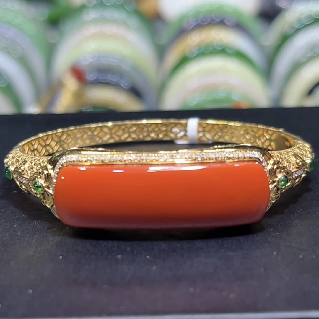 收藏级！满色满肉柿子红南红金镶手镯18K金镶嵌