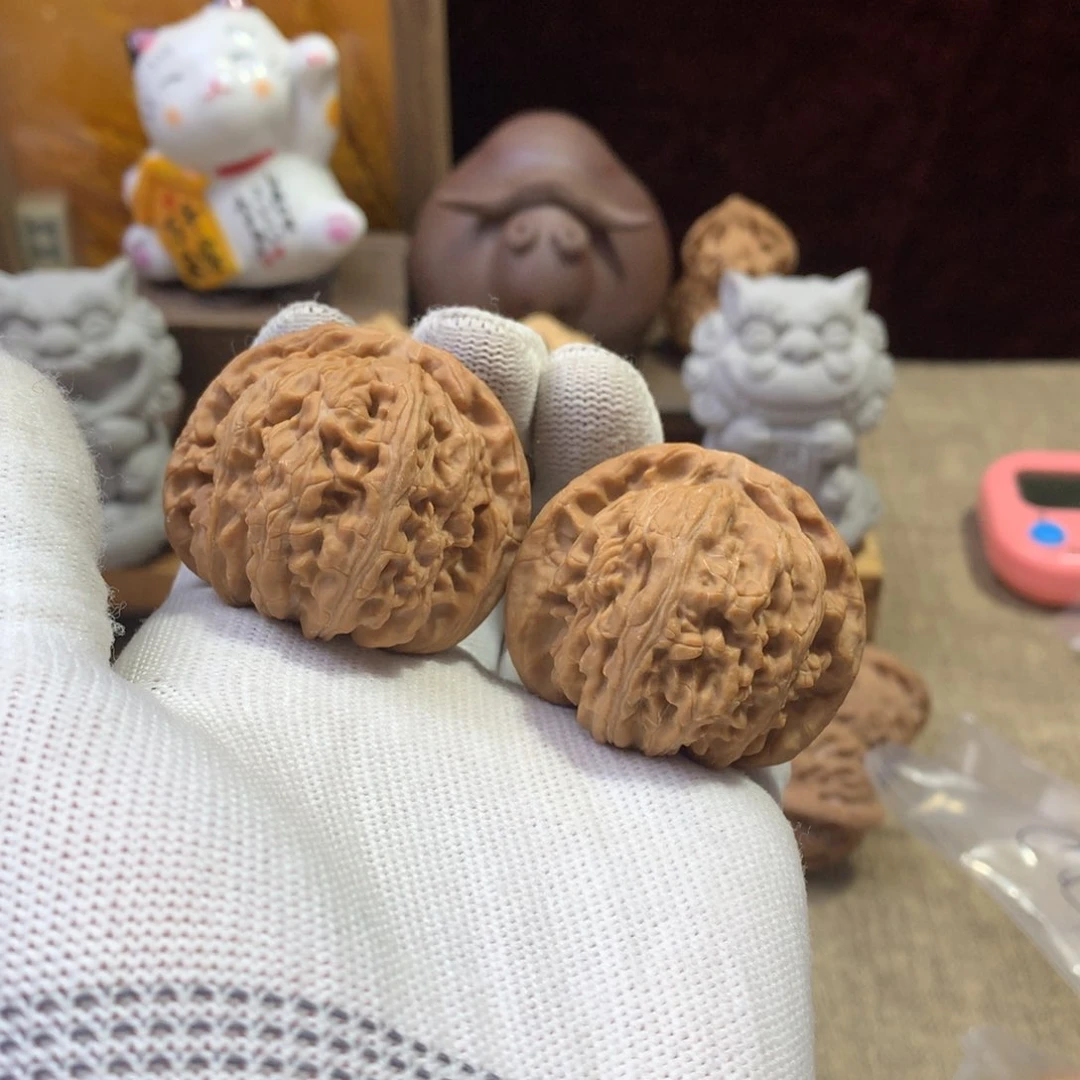 吊坠文玩核桃心***己白狮子