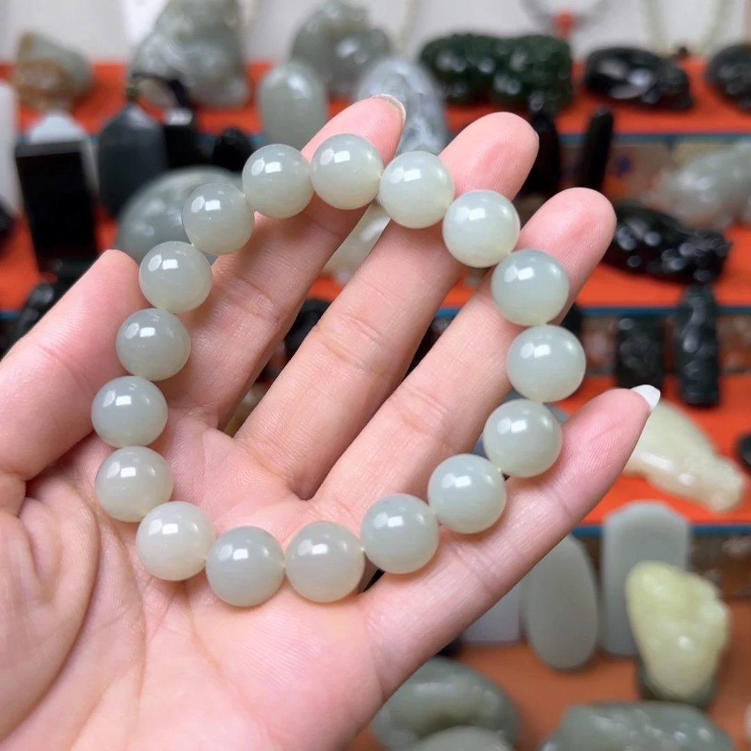 未镶嵌和田玉（糖玉）把件