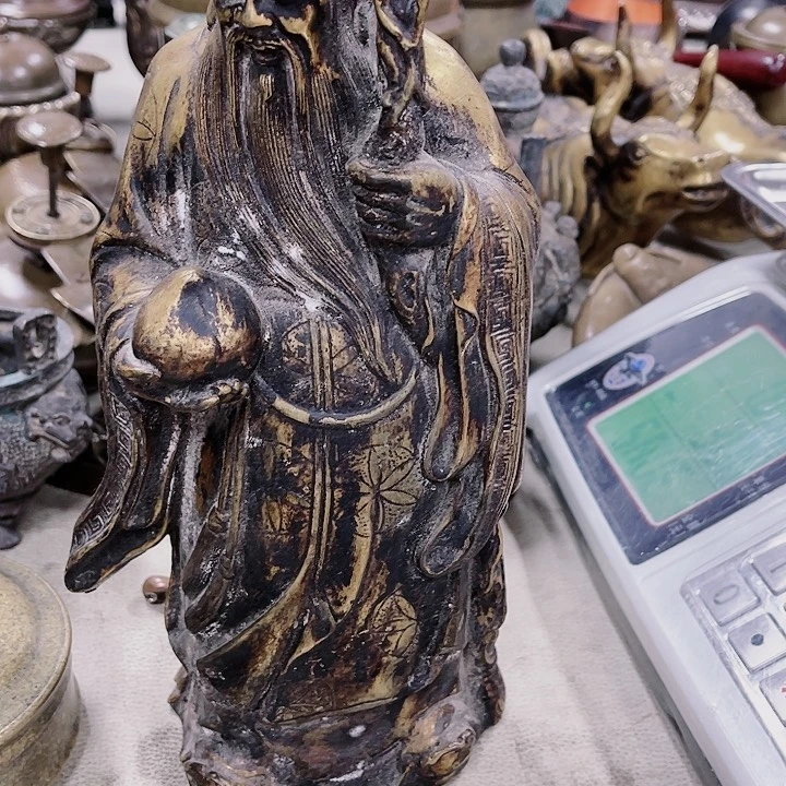 铜器铭文碎片时间随*红