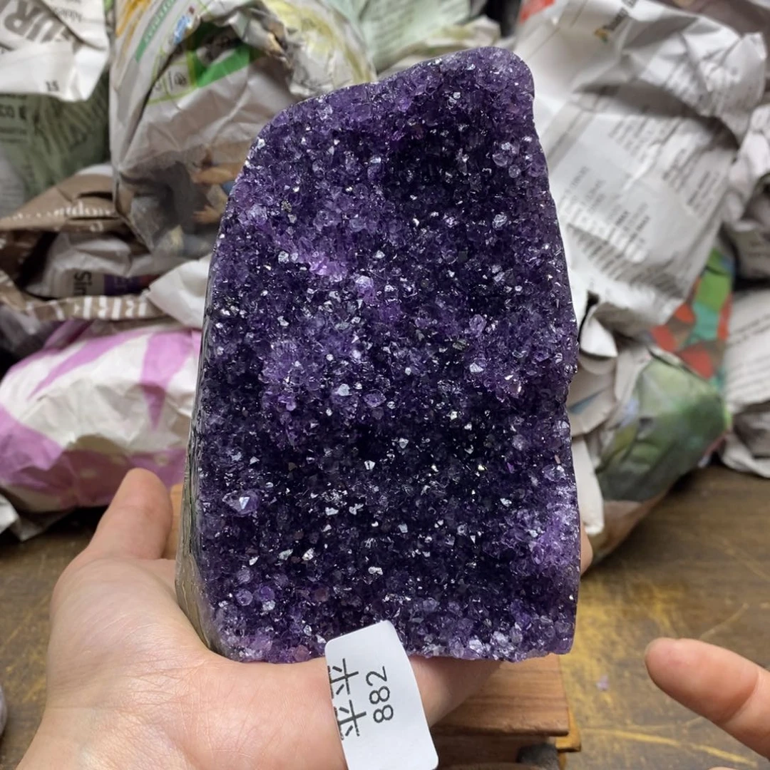 紫晶乌拉圭未镶嵌