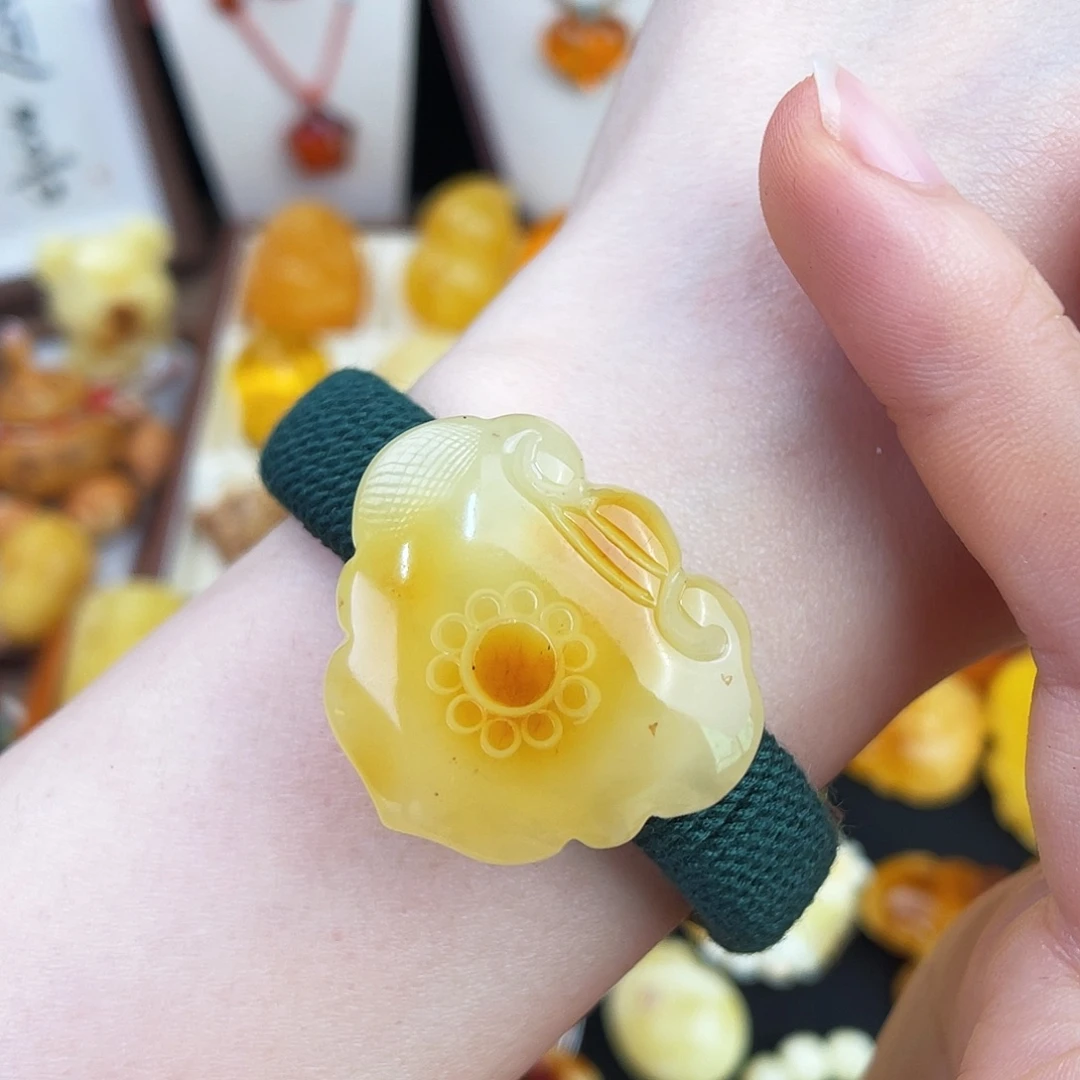 琥珀未镶嵌珠宝奇石