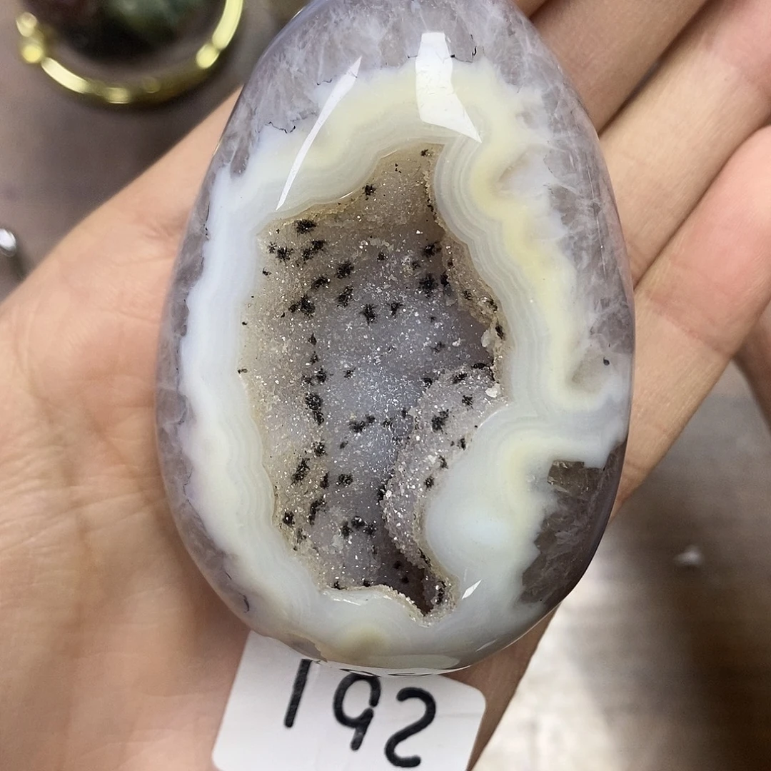 玛瑙/玉髓未镶嵌天然玛瑙龙蛋