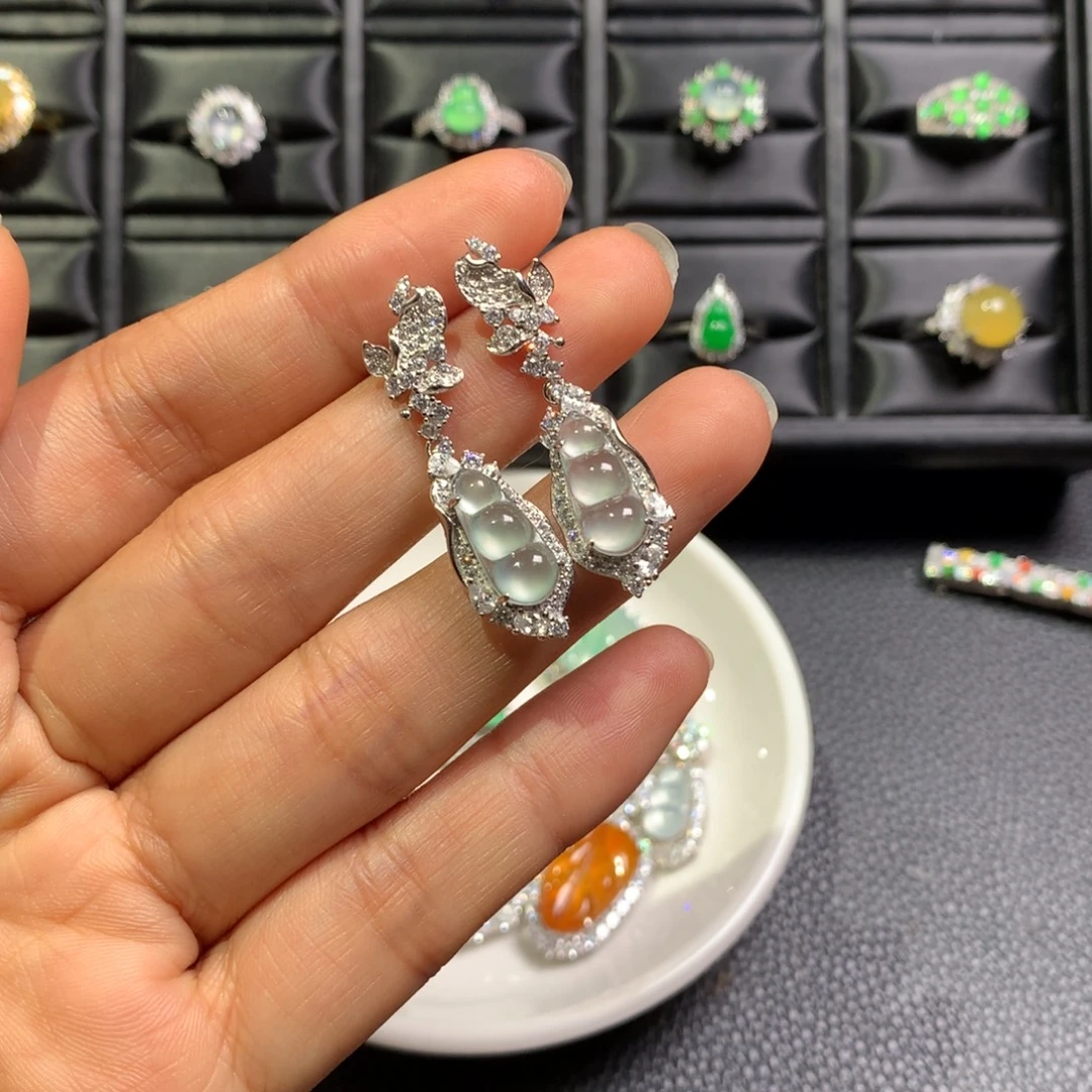 V***s翡翠银S925镶嵌耳饰