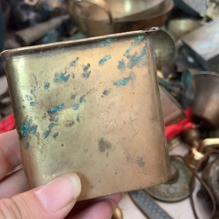 搀***扶闪电购铜摆件工艺品