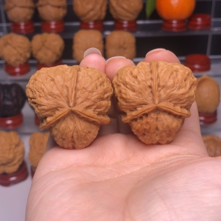 文玩核桃吊坠文*15花开富贵