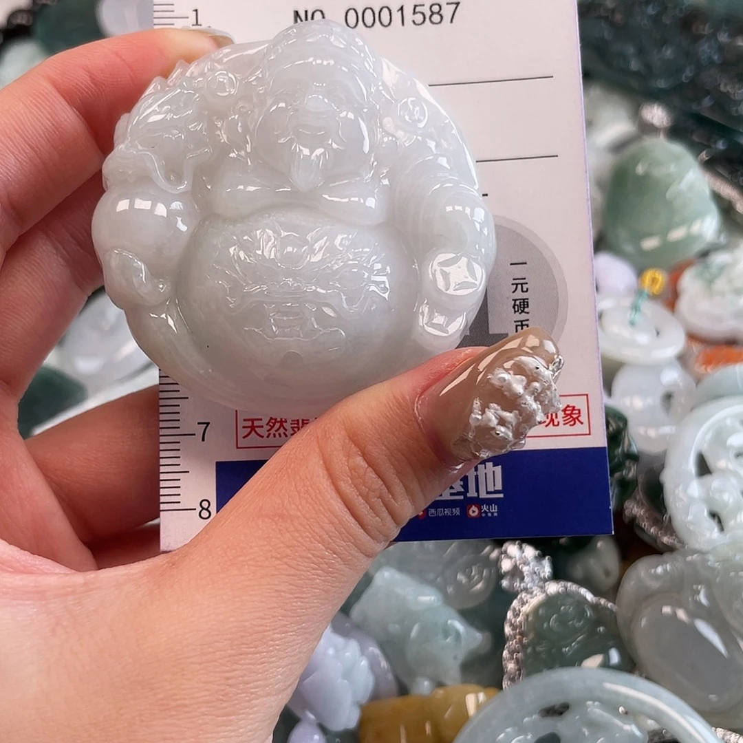 翡翠未镶嵌颈饰1587