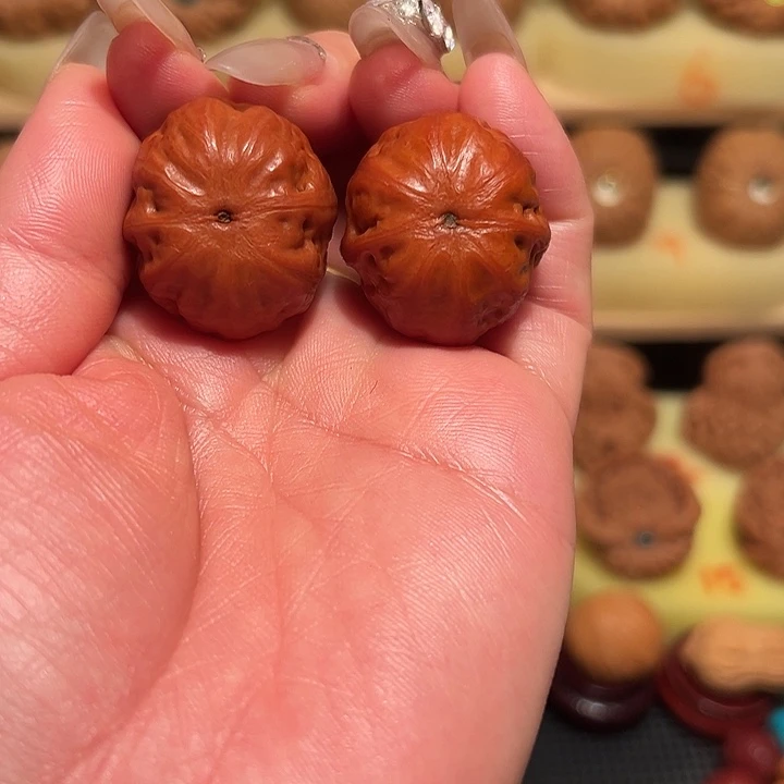 酒***督桃核吊坠精品核桃