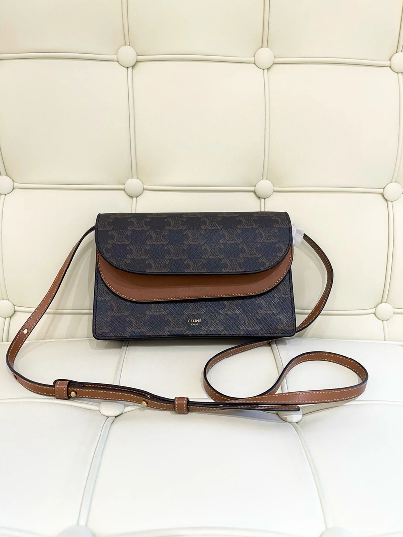 95新 Celine/思琳 117842 瑟琳翻盖信封斜挎包