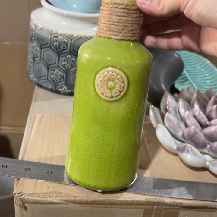 陶瓷花瓶摆件外贸出口（微瑕）高21口3公分