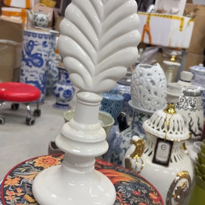 微瑕青花瓷器值得购买