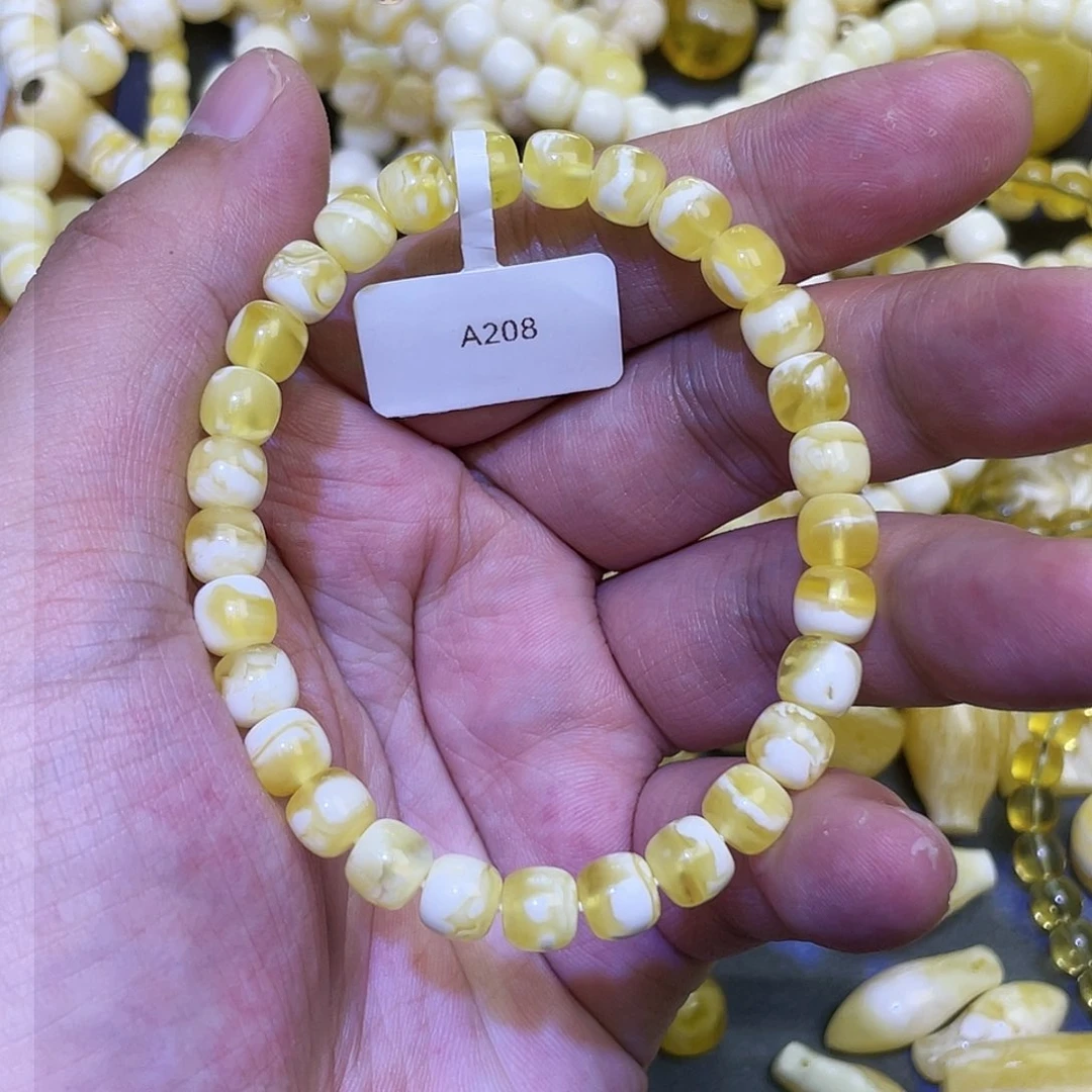 蜜蜡手串未镶嵌7mm金瓷白