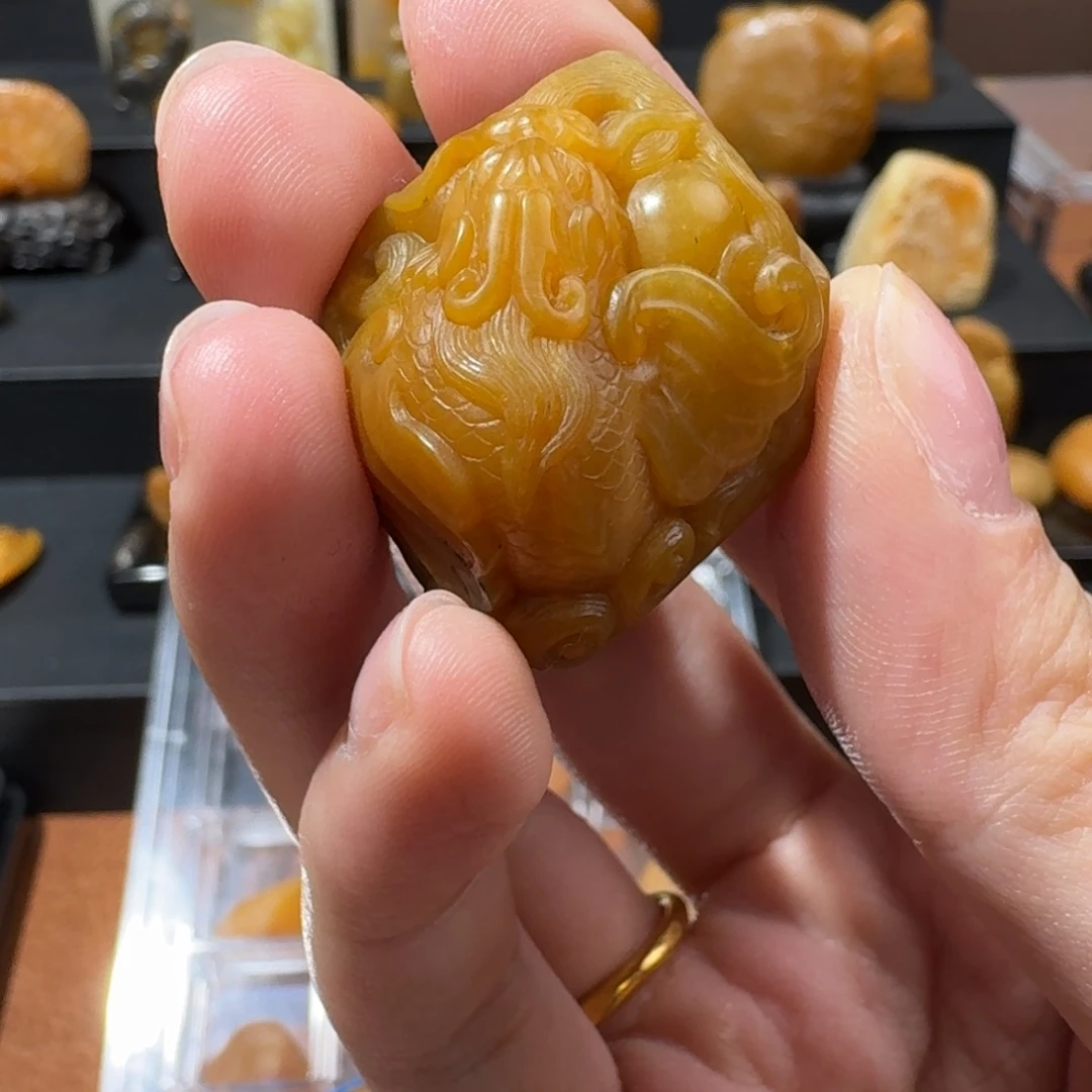 豪***卡寿山石印石寿山石雕刻