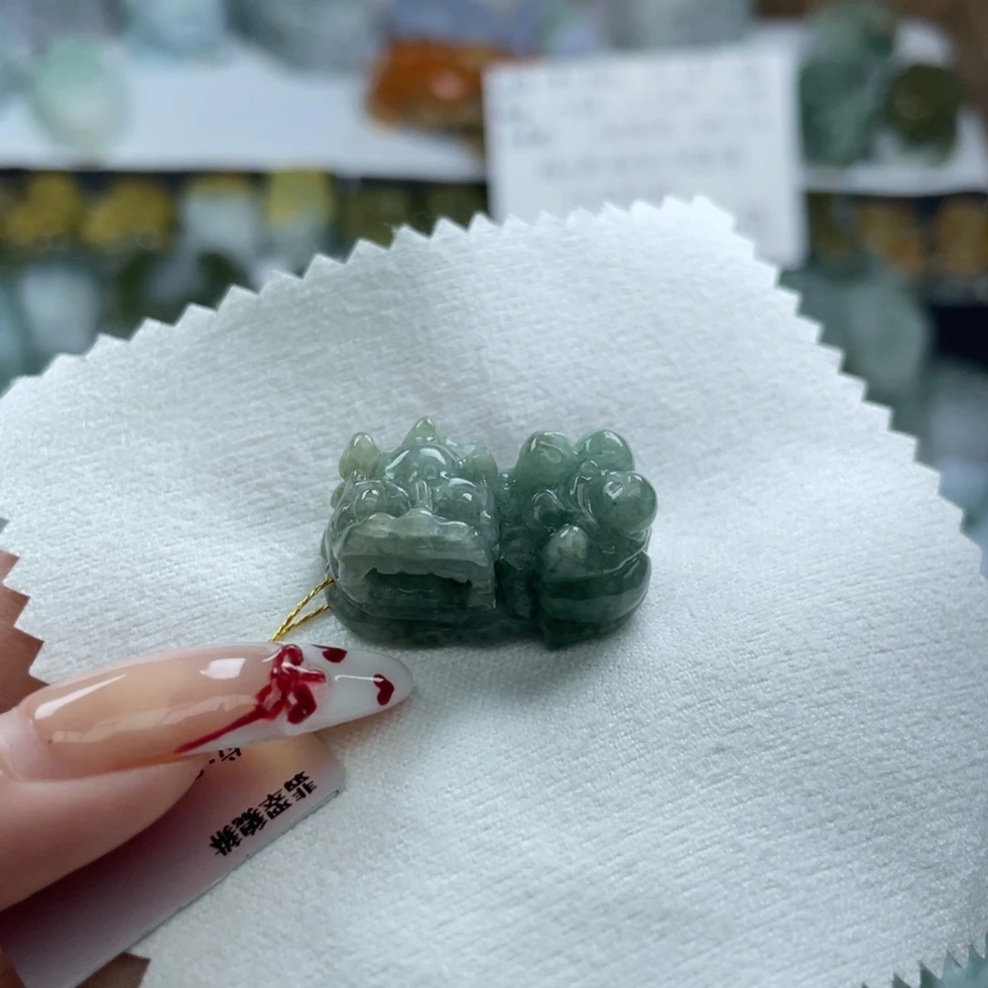 颈饰未镶嵌翡翠貔貅33