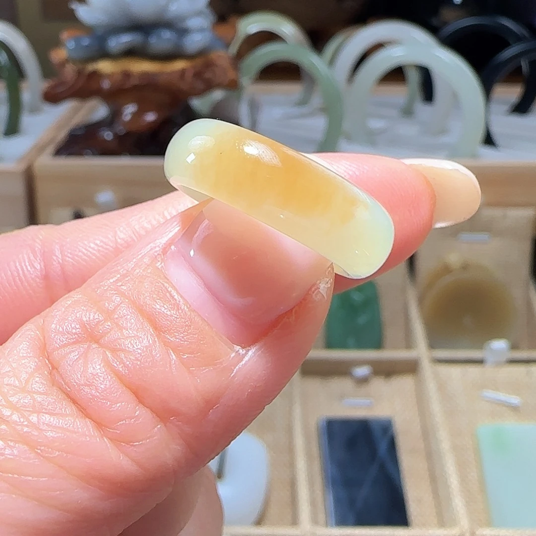和田玉（糖玉）未镶嵌戒指