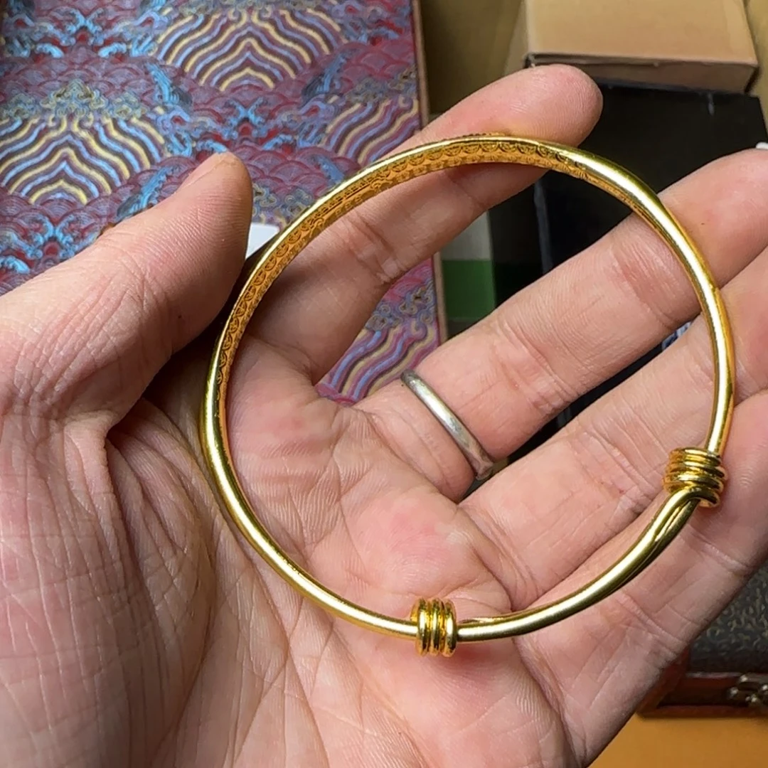 隔**王如图所示所拍即所得