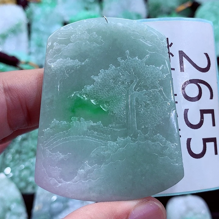 吊坠(不含链)未镶嵌翡翠