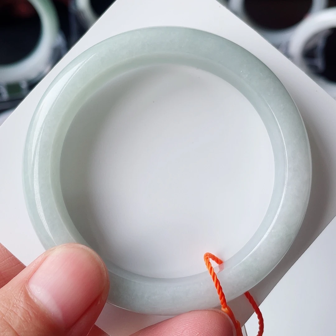 翡翠未镶嵌手镯562