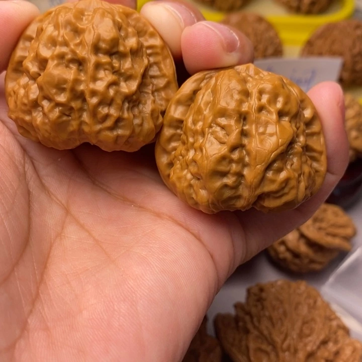 文玩核桃把件蛤蟆头