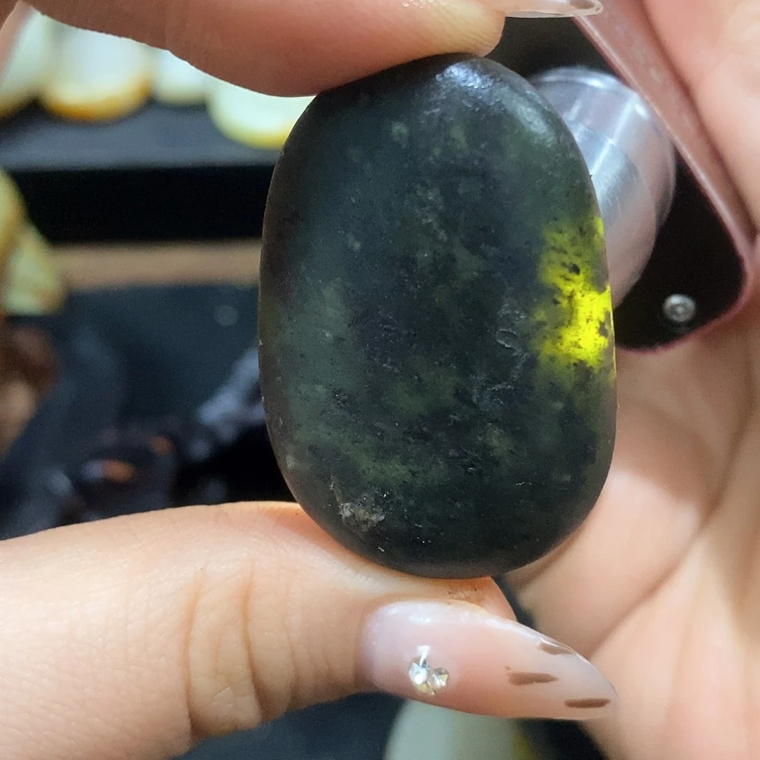 未镶嵌和田玉（糖玉）挂件