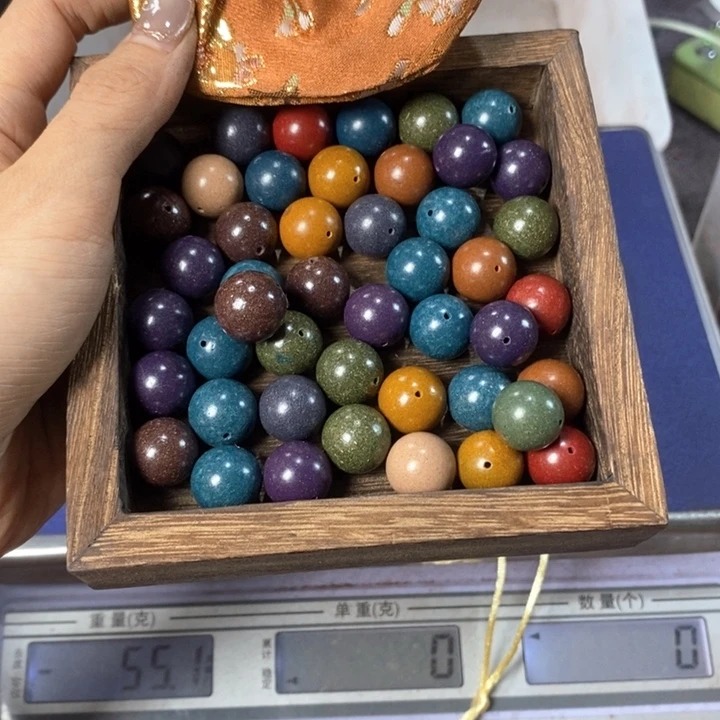 泥塑1.5合香珠多宝瑕疵珠香包约90克
