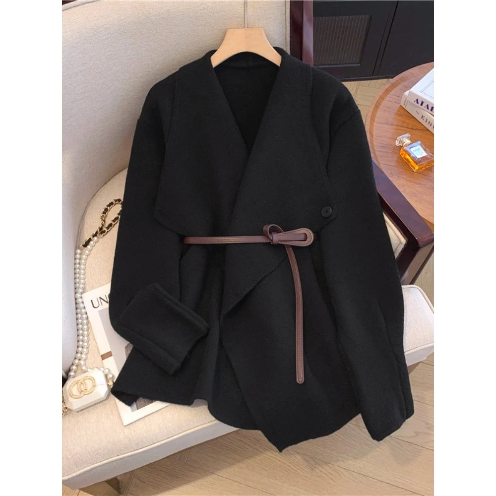 高端时尚v领高级感外套女2025秋季大码胖mm收腰遮肉百搭毛呢大衣