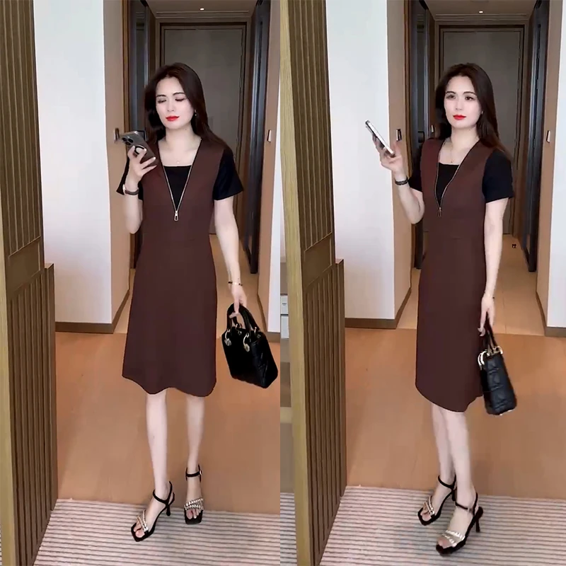 小个子时尚连衣裙女夏季新款洋气减龄背心裙假两件拼接条纹中长裙