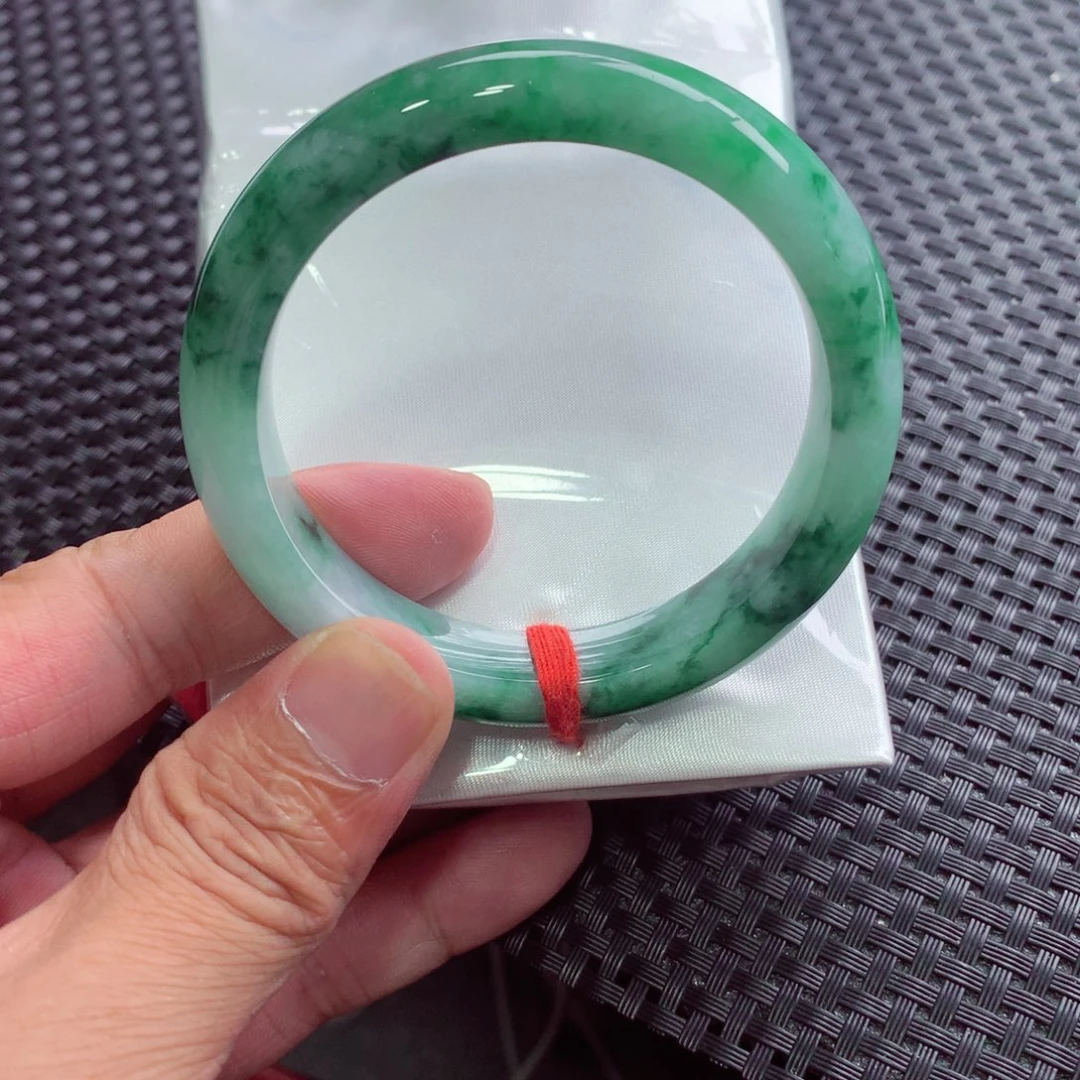 翡翠未镶嵌手镯翡翠