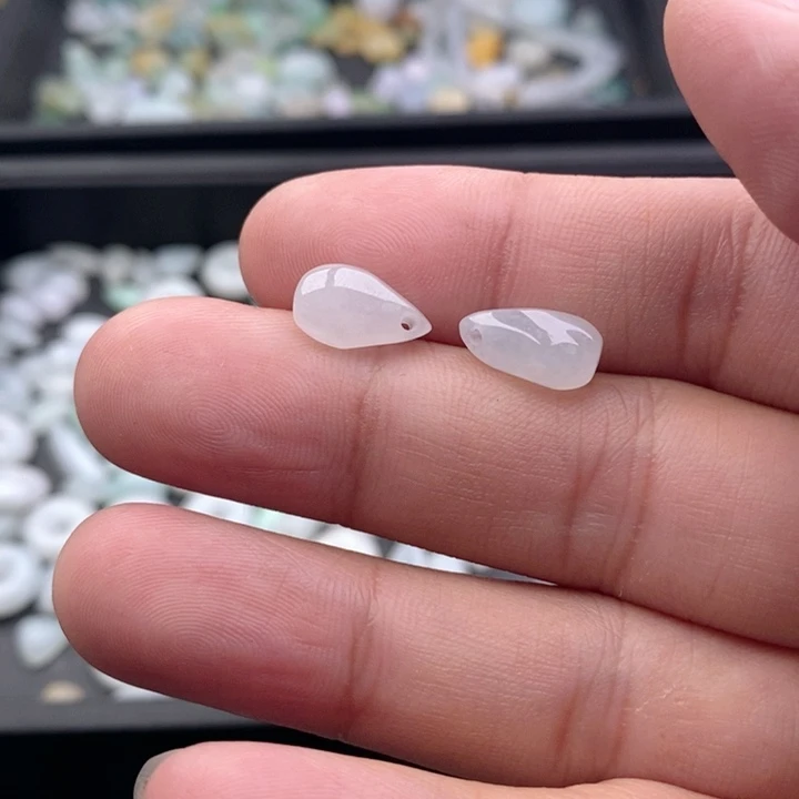 楠***儿翡翠未镶嵌吊坠(不含链)