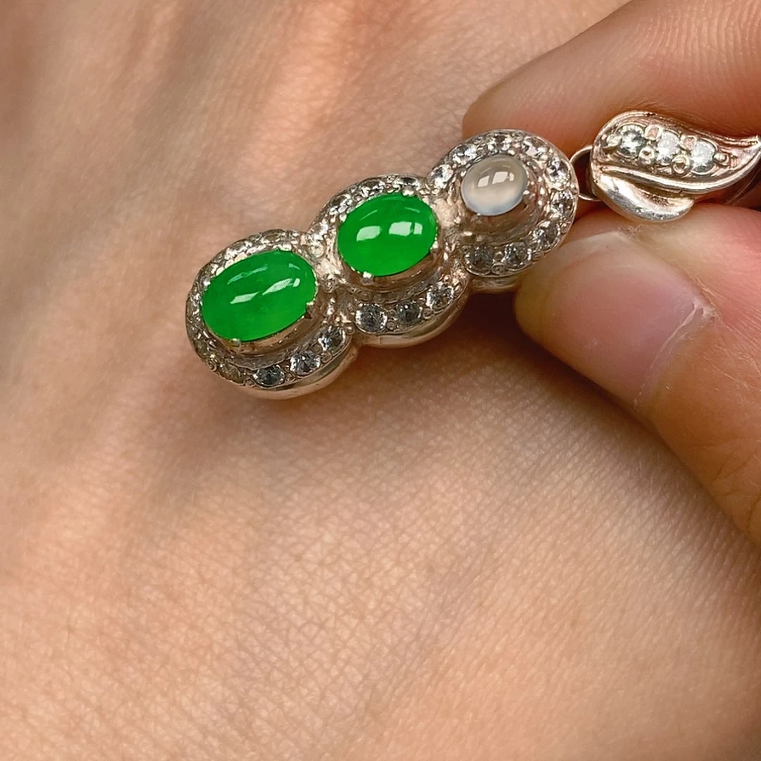 翡翠戒指未镶嵌翡翠