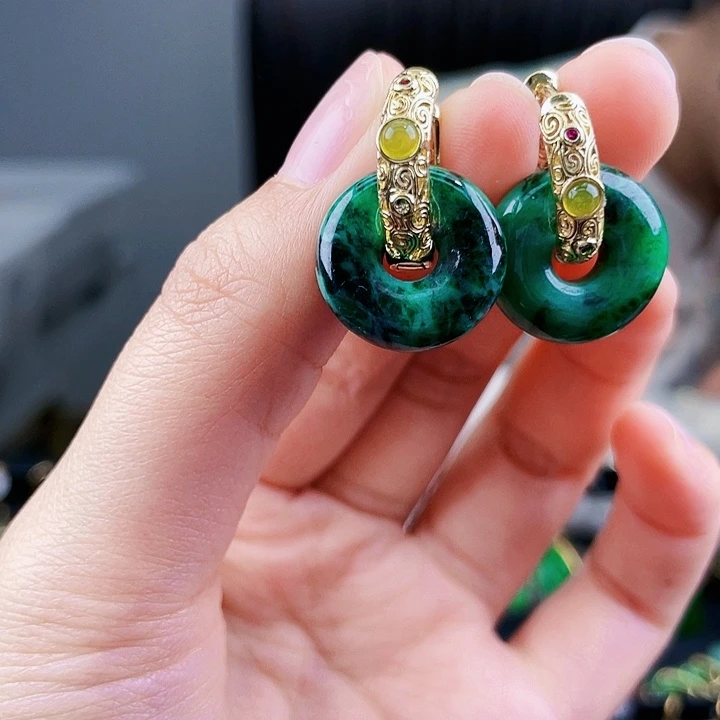 翡翠耳饰未镶嵌饰品