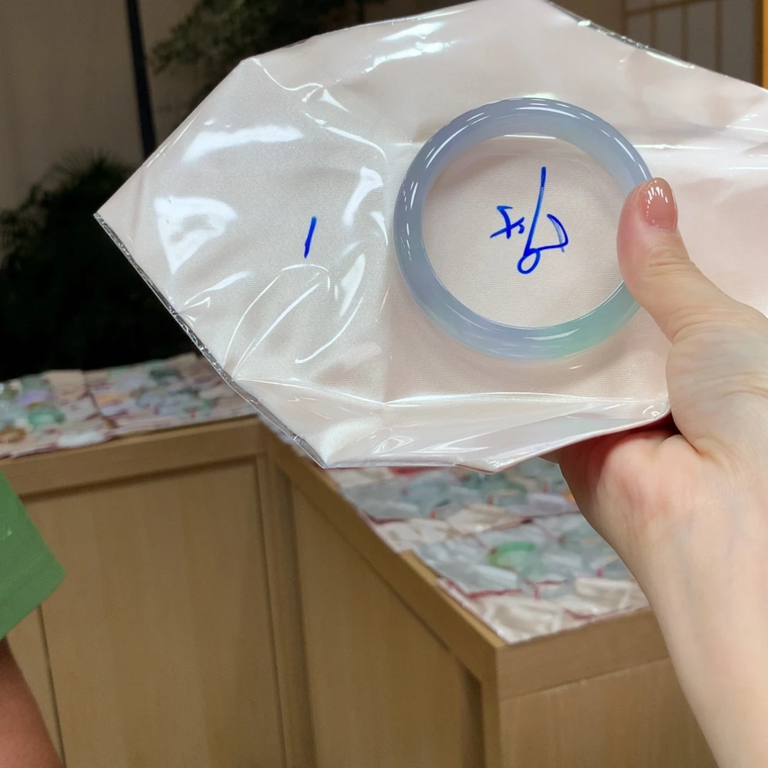 未镶嵌手镯翡翠不退不换