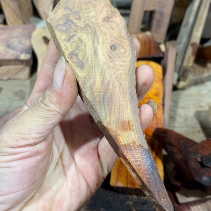 香榧木鑫*黄花梨木材色