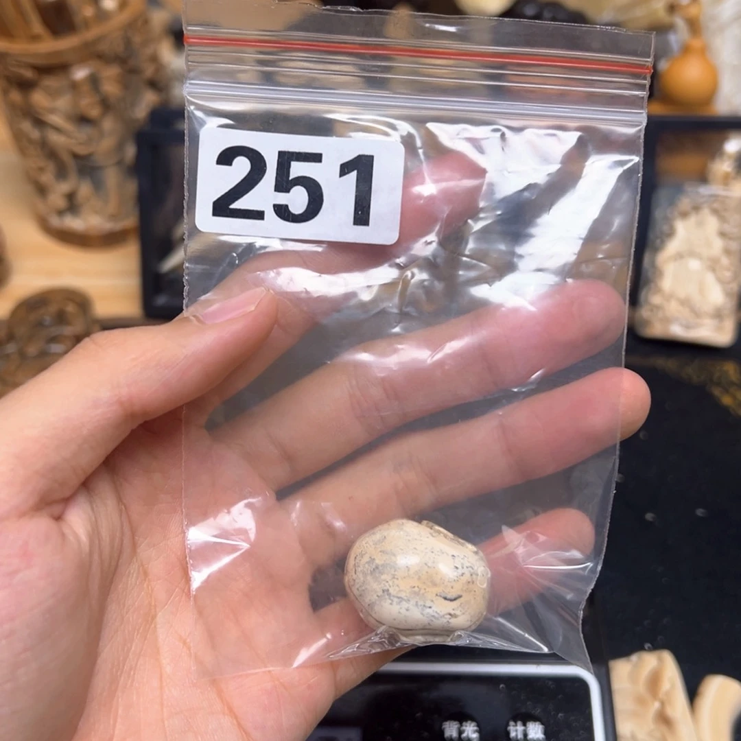 天然猛犸象牙瑕疵品