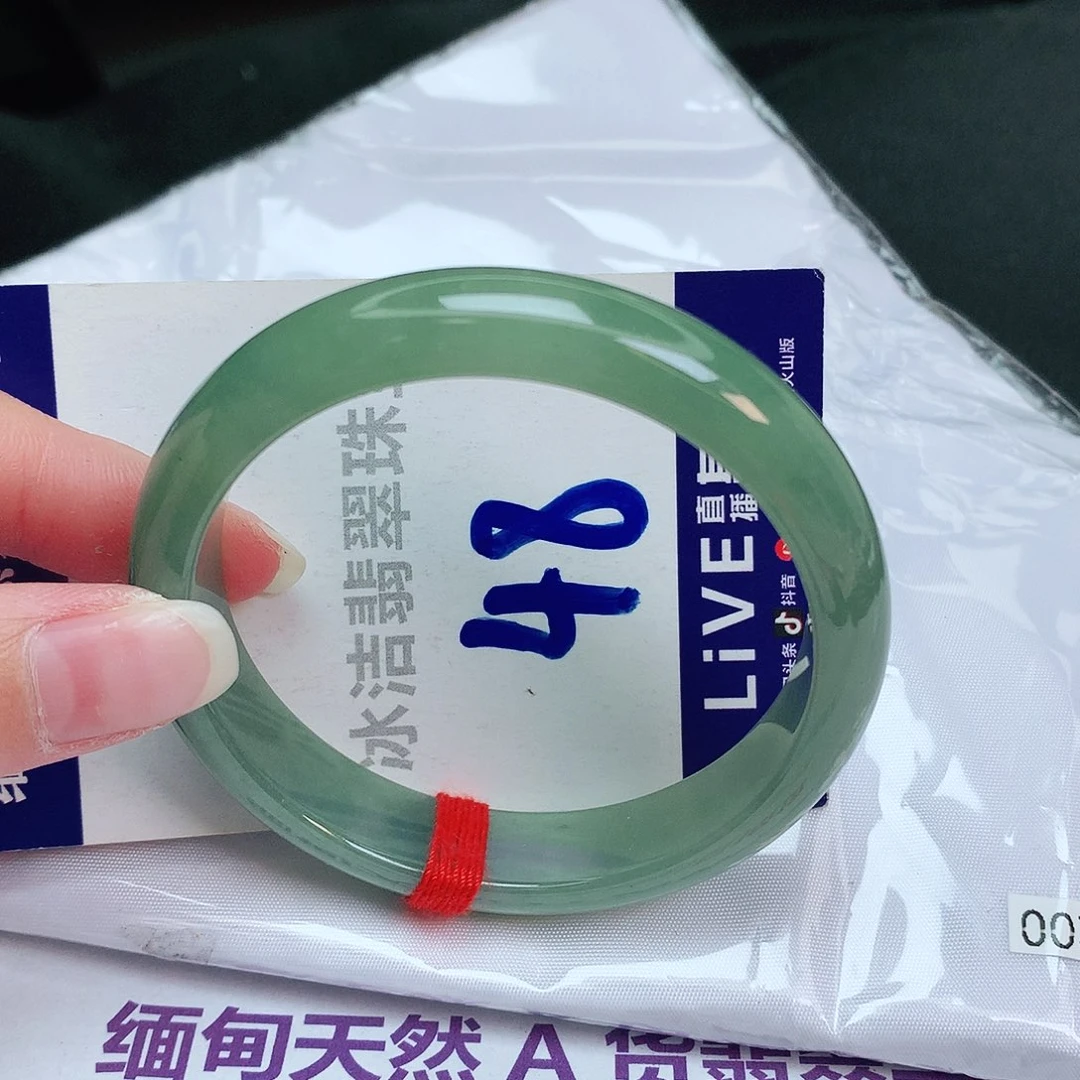 翡翠手镯未镶嵌缅甸天然a货翡翠手镯
